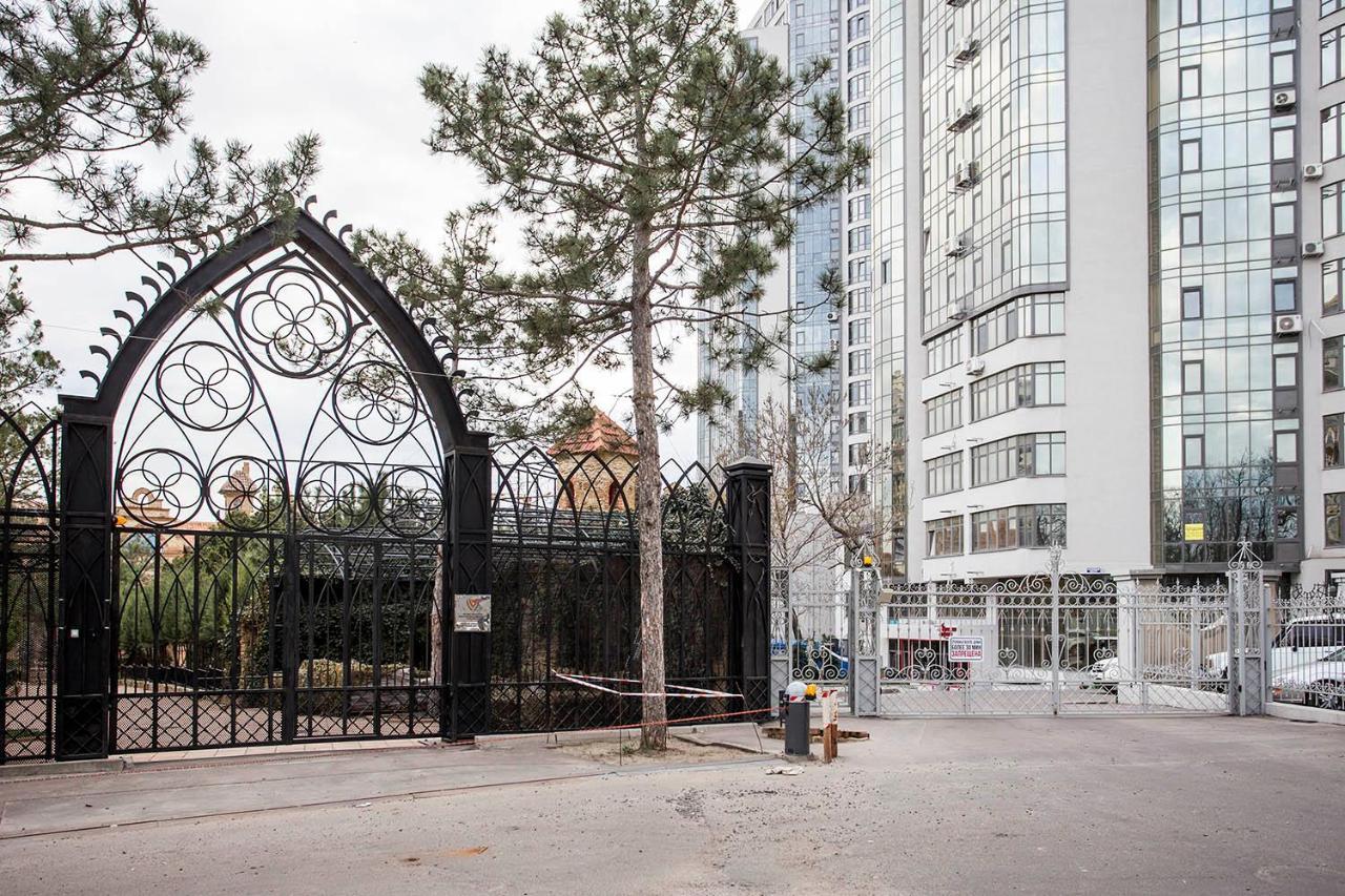 Gagarin Plaza Apartment 70 Square Metres On 12Th Floor Oděsa Exteriér fotografie