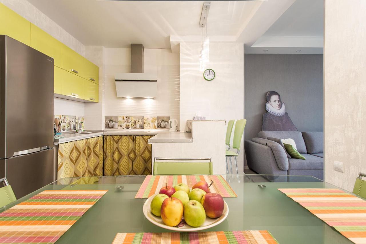 Gagarin Plaza Apartment 70 Square Metres On 12Th Floor Oděsa Exteriér fotografie