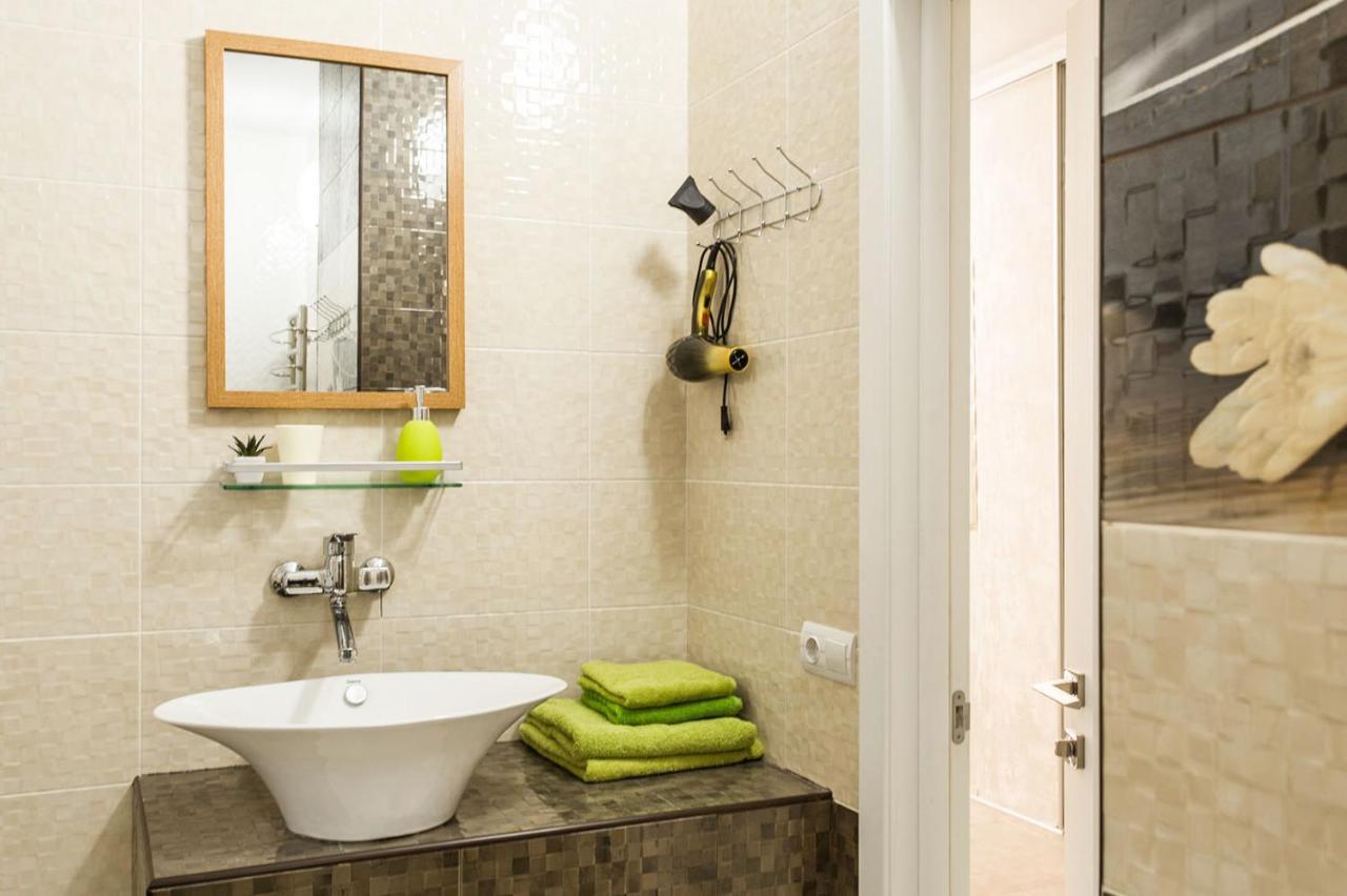 Gagarin Plaza Apartment 70 Square Metres On 12Th Floor Oděsa Exteriér fotografie